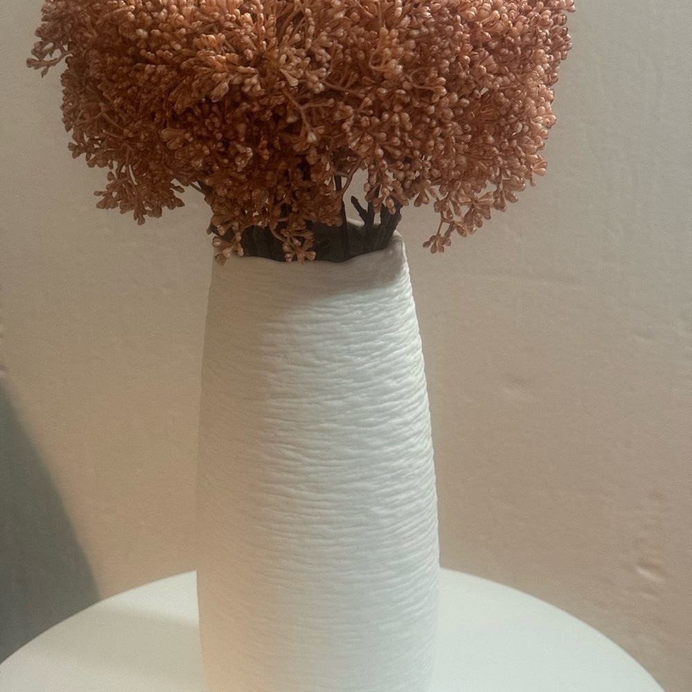 Mauve Waterdale Collection Elegant White Vase with Peach Faux Floral Arrangement